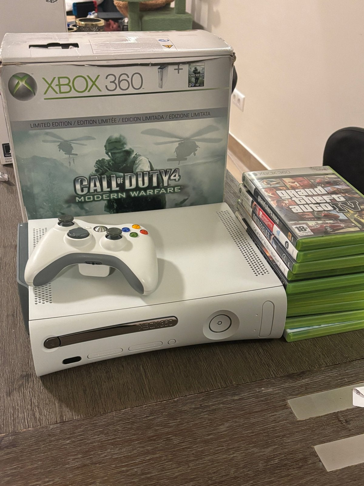Xbox 360 Limited Edition met Call of Duty 4 en 60GB HDD, 360 Pro of Premium, Ophalen of Verzenden, 60 GB, Met 1 controller