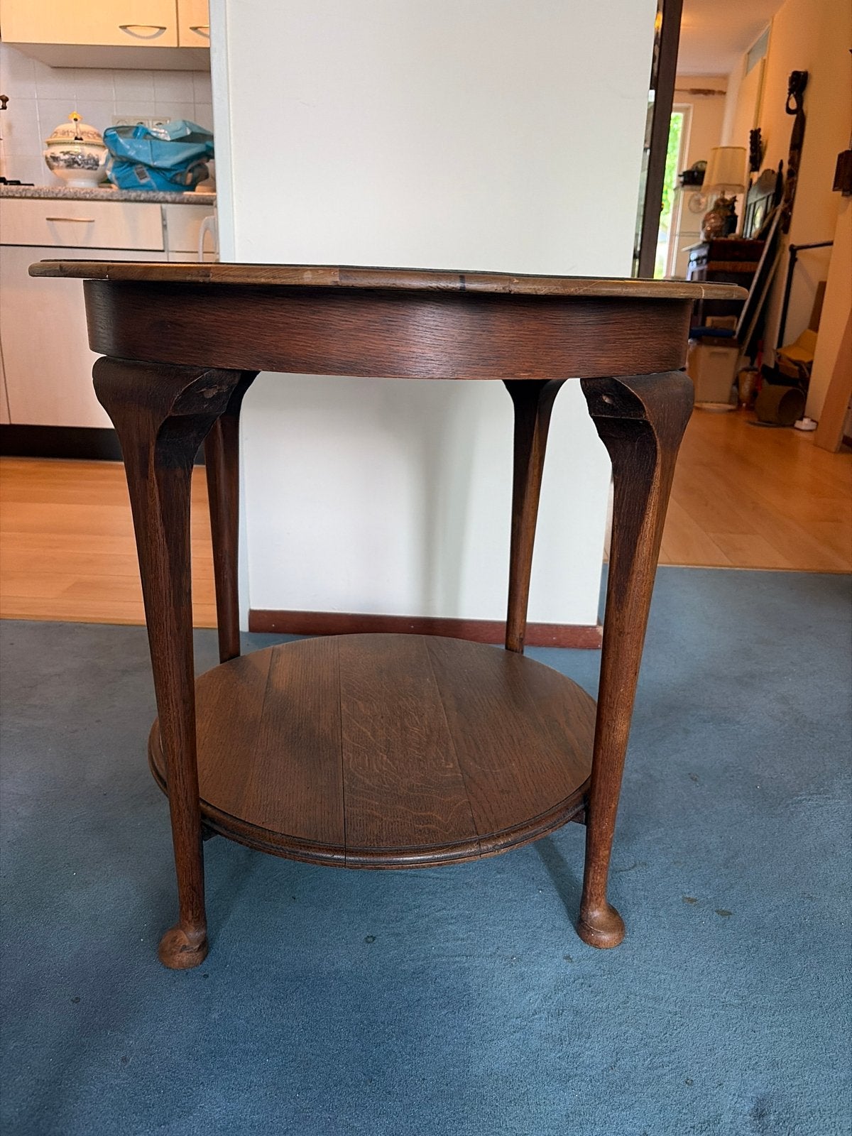 Antieke ronde bijzettafel van eikenhout, Ophalen