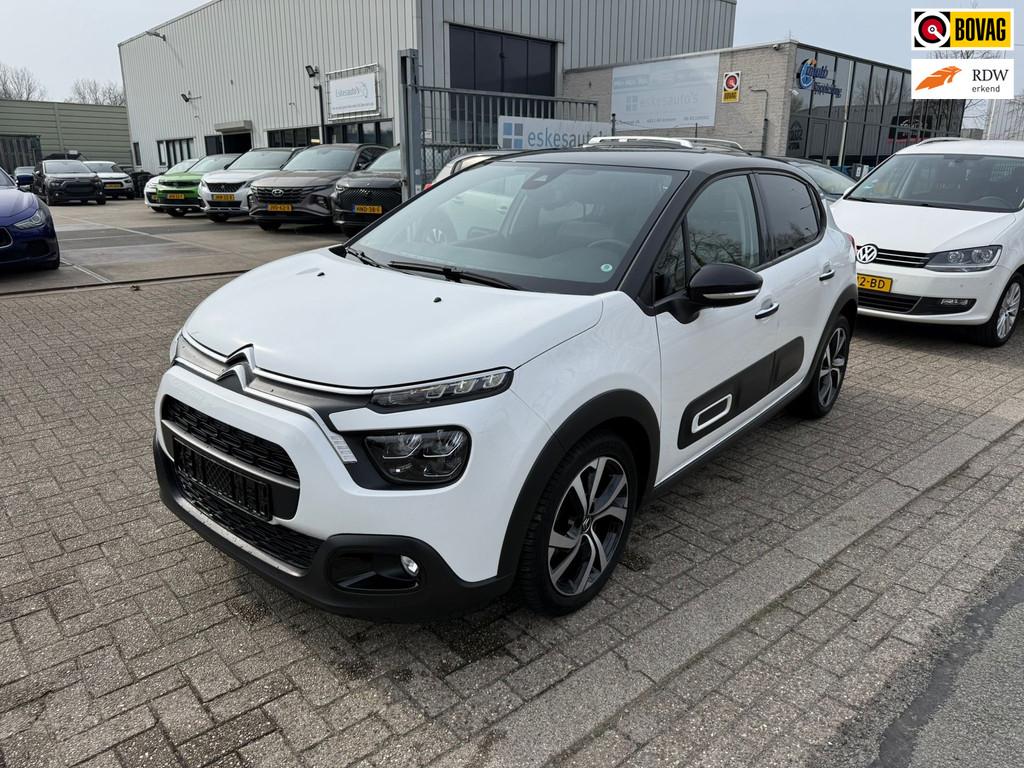 Citroen C3 1.2 PureTech Shine, Navi, Airco Dealer auto, Voorwielaandrijving, 83 pk, 450 kg, Gebruikt