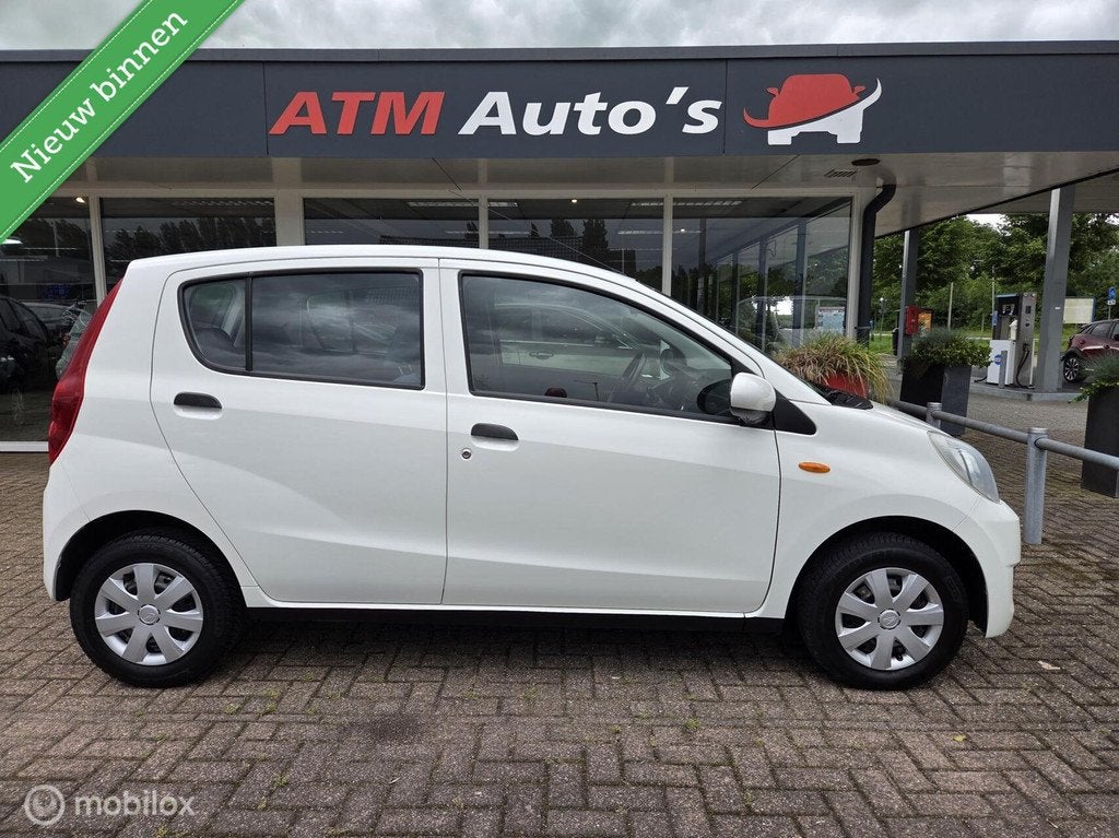 Daihatsu Cuore 1.0 Clever 5 Deurs Airco Apk keurige auto, Auto's, Daihatsu, Voorwielaandrijving, 18 €/maand, 4 stoelen, Cuore