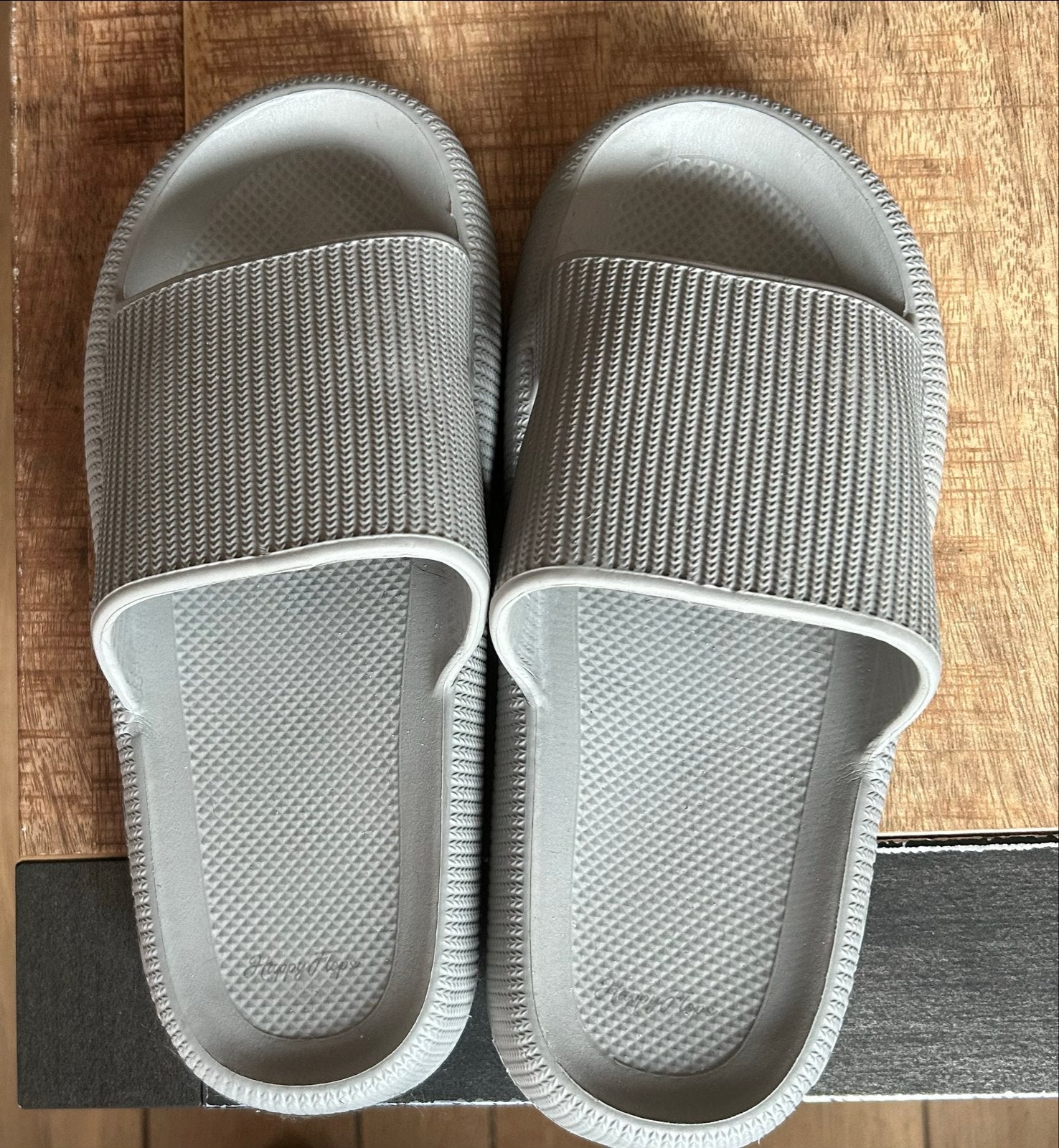 Happy Flops slippers, grijs, maat 40-41, ongedragen, Ophalen of Verzenden, Nieuw, Grijs, Slippers
