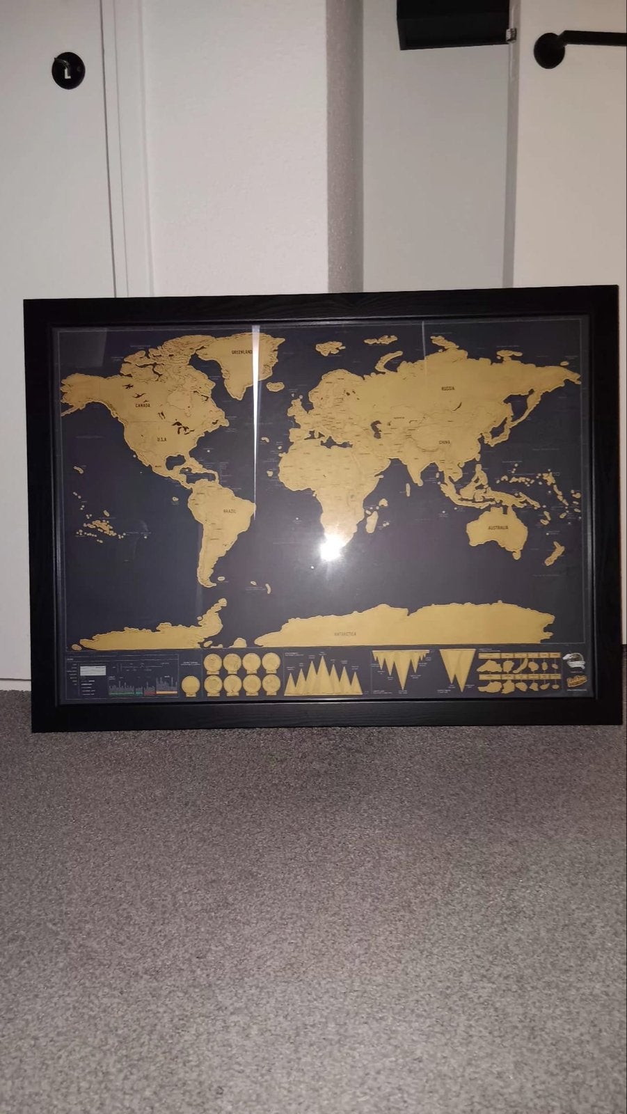 Wereldkaart krasposter met lijst, Ophalen, Zwart, Zo goed als nieuw, Modern