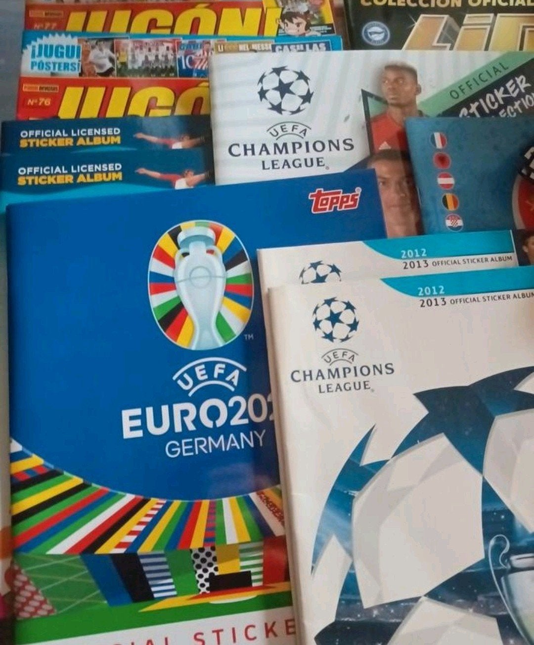 Partij voetbalplaatjes en boeken, Ophalen of Verzenden, Overige binnenlandse clubs, Poster, Plaatje of Sticker
