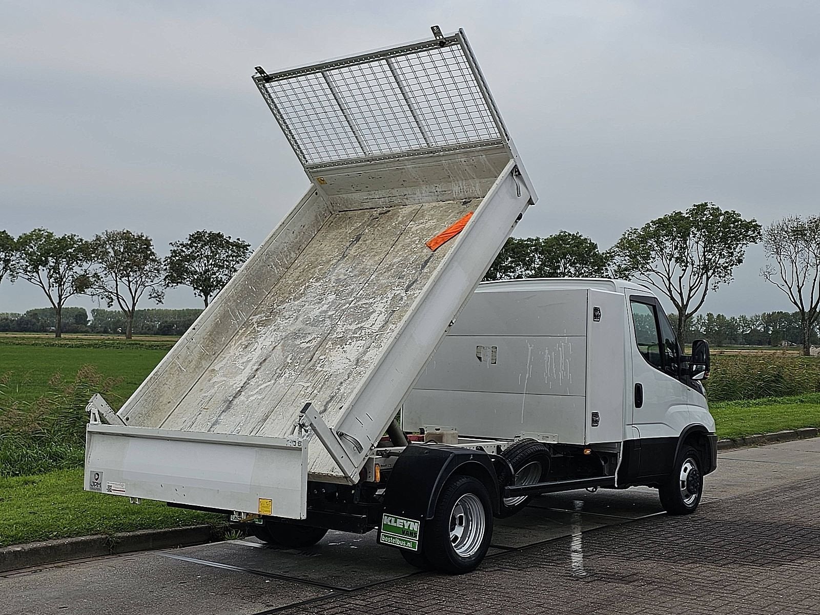 IVECO DAILY 35C16 3.0ltr kipper kist !, Lederen bekleding, Gebruikt, Euro 6, 156 pk