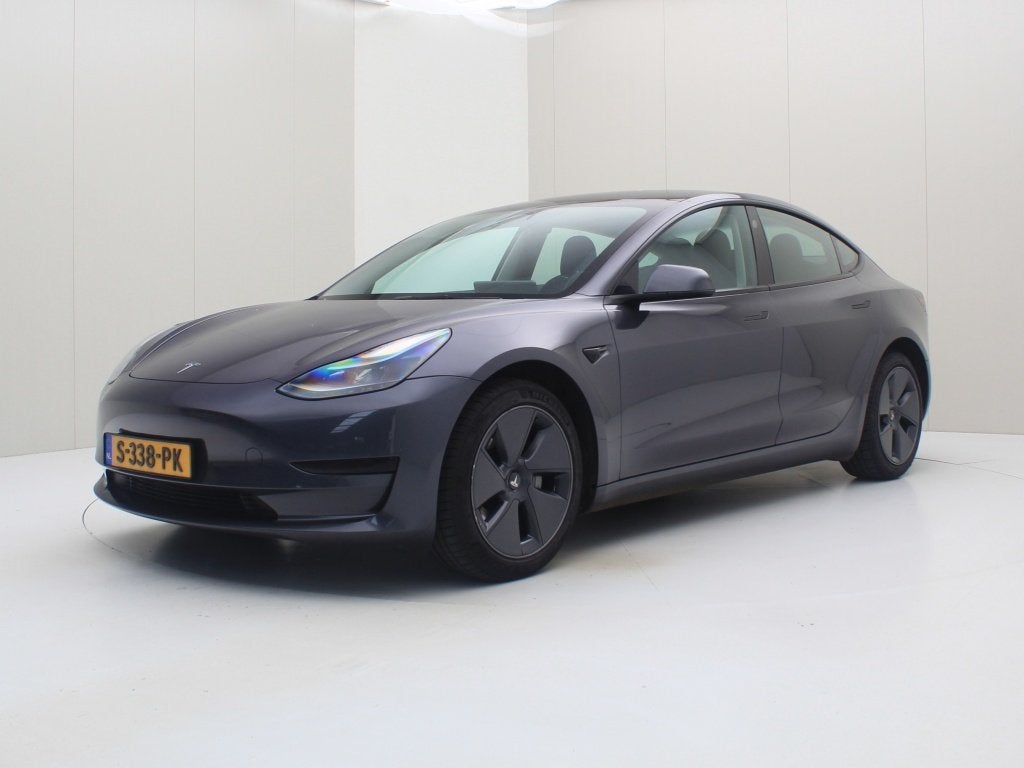Tesla Model 3 Standard RWD Plus UPGRADE 90,5% SoH [ TREKHAAK, Auto's, 0 cilinders, Gebruikt, Zwart, Origineel Nederlands