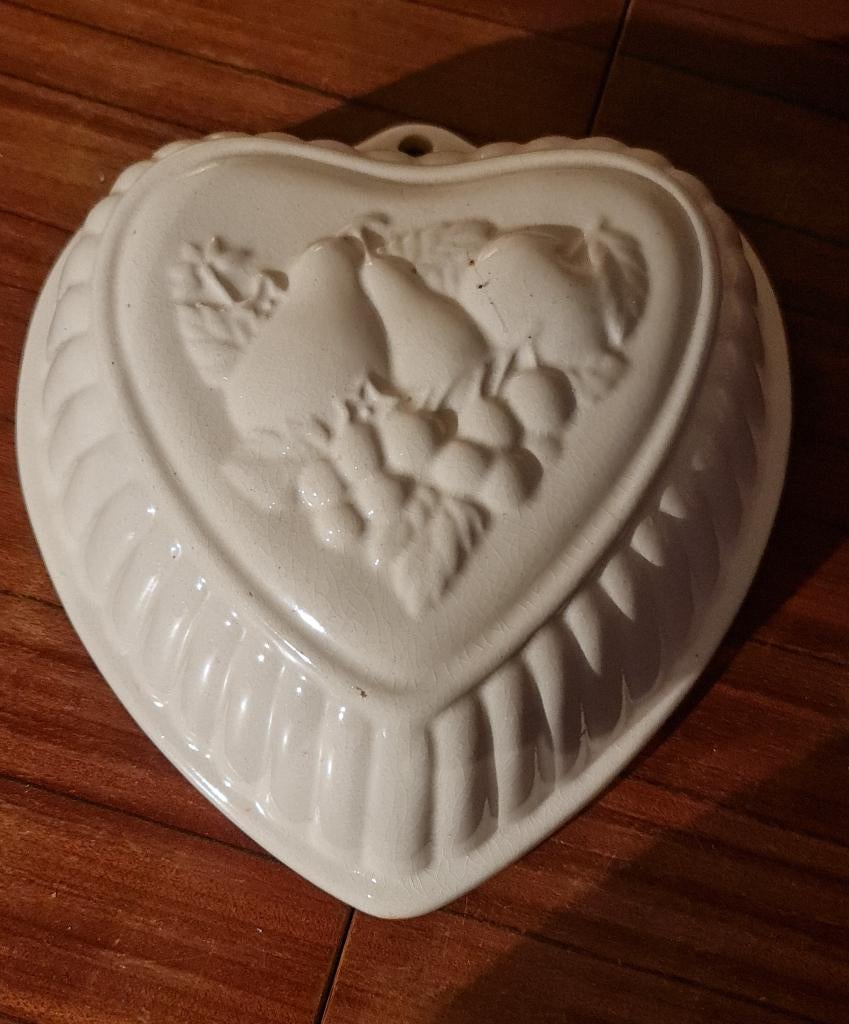 Antieke Puddingvorm Hart – Crème Aardewerk – Fruitdecoratie, Ophalen of Verzenden