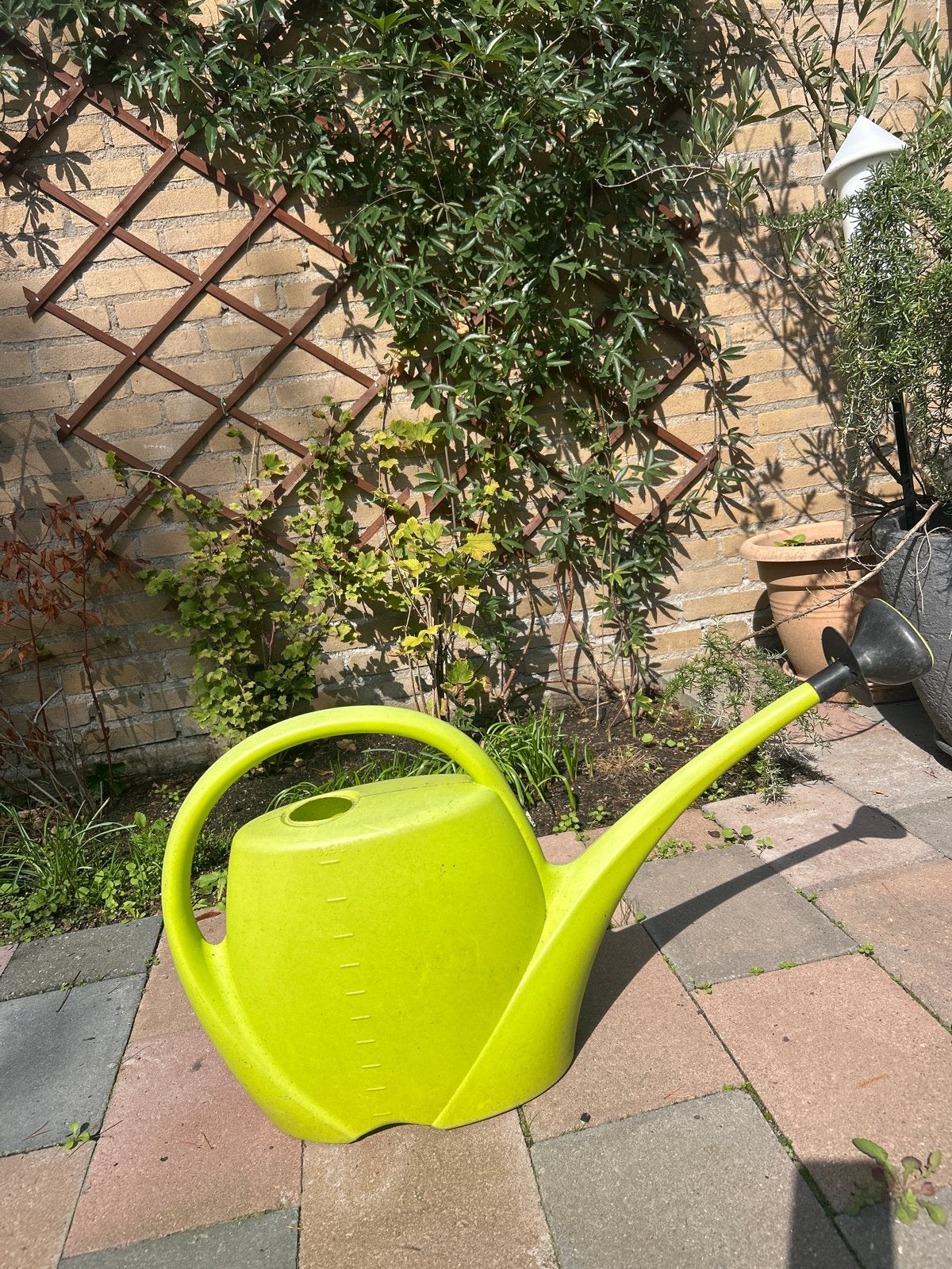 Gele gieter voor tuin en planten, Tuin en Terras, Ophalen of Verzenden, Gebruikt, Kunststof