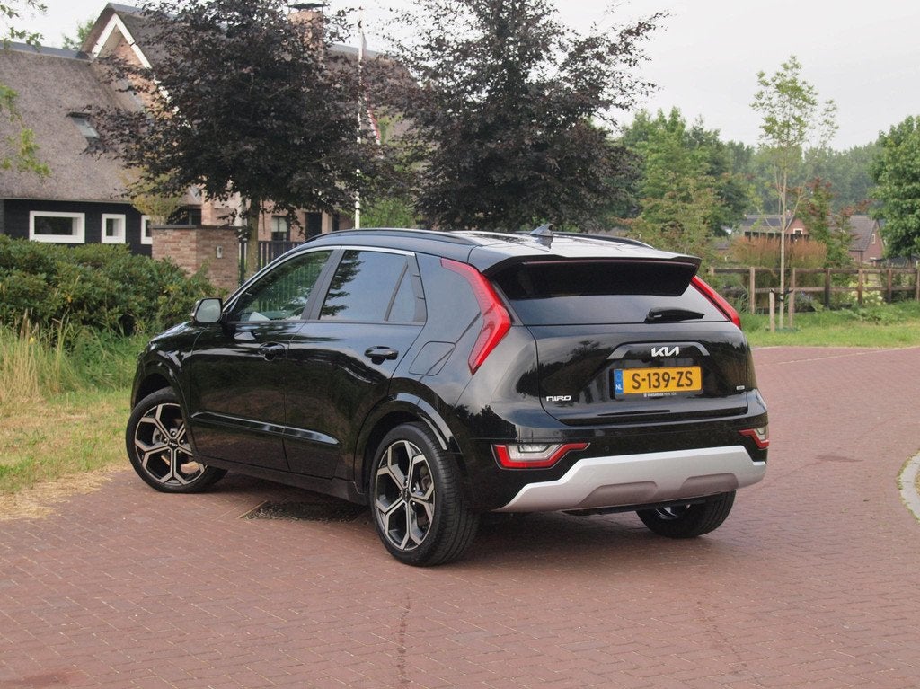 Kia Niro 1.6 GDi Hybrid ExecutiveLine | Panoramadak | Camera, Auto's, 1374 kg, Euro 6, Zwart, Origineel Nederlands
