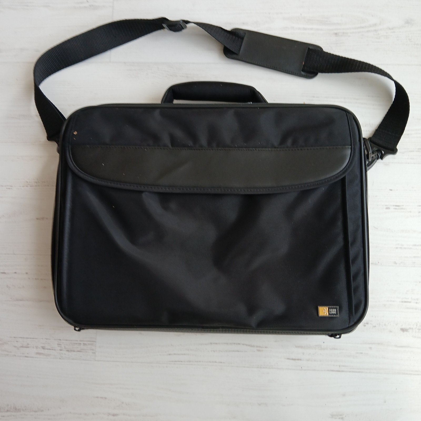 Case Logic Laptoptas 17,3 inch (VNCI-217) – Zeer nette staat, Ophalen, 17 inch of meer, Zo goed als nieuw, Zwart