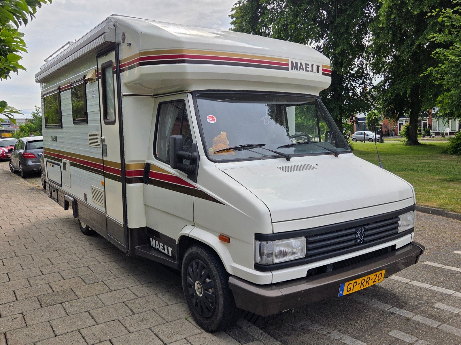 Caravans And Camping Peugeot