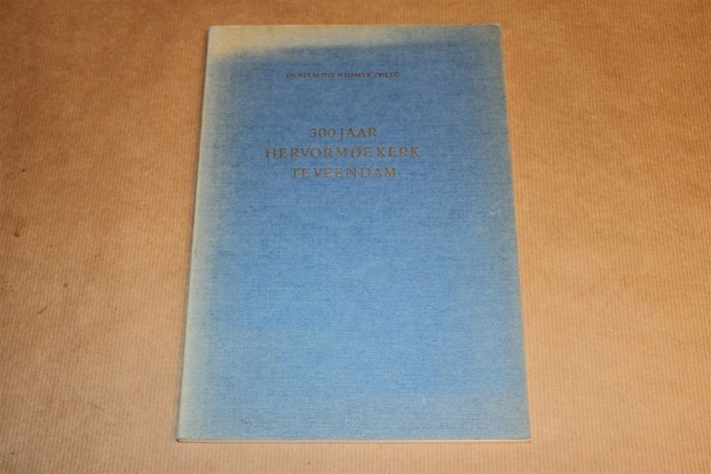 Gedenkboek Hervormde Kerk Veendam - 1962, Boeken, Geschiedenis | Stad en Regio, Ophalen of Verzenden, Zo goed als nieuw