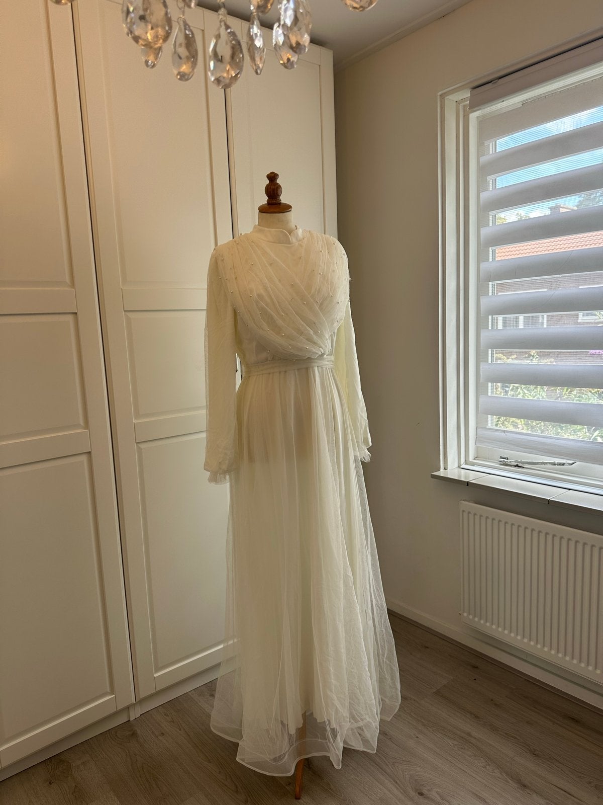 Nieuwe Trouwjurk Maat 48 - Elegant en Ongebruikt, Ophalen of Verzenden, Nieuw, Wit, Trouwjurk