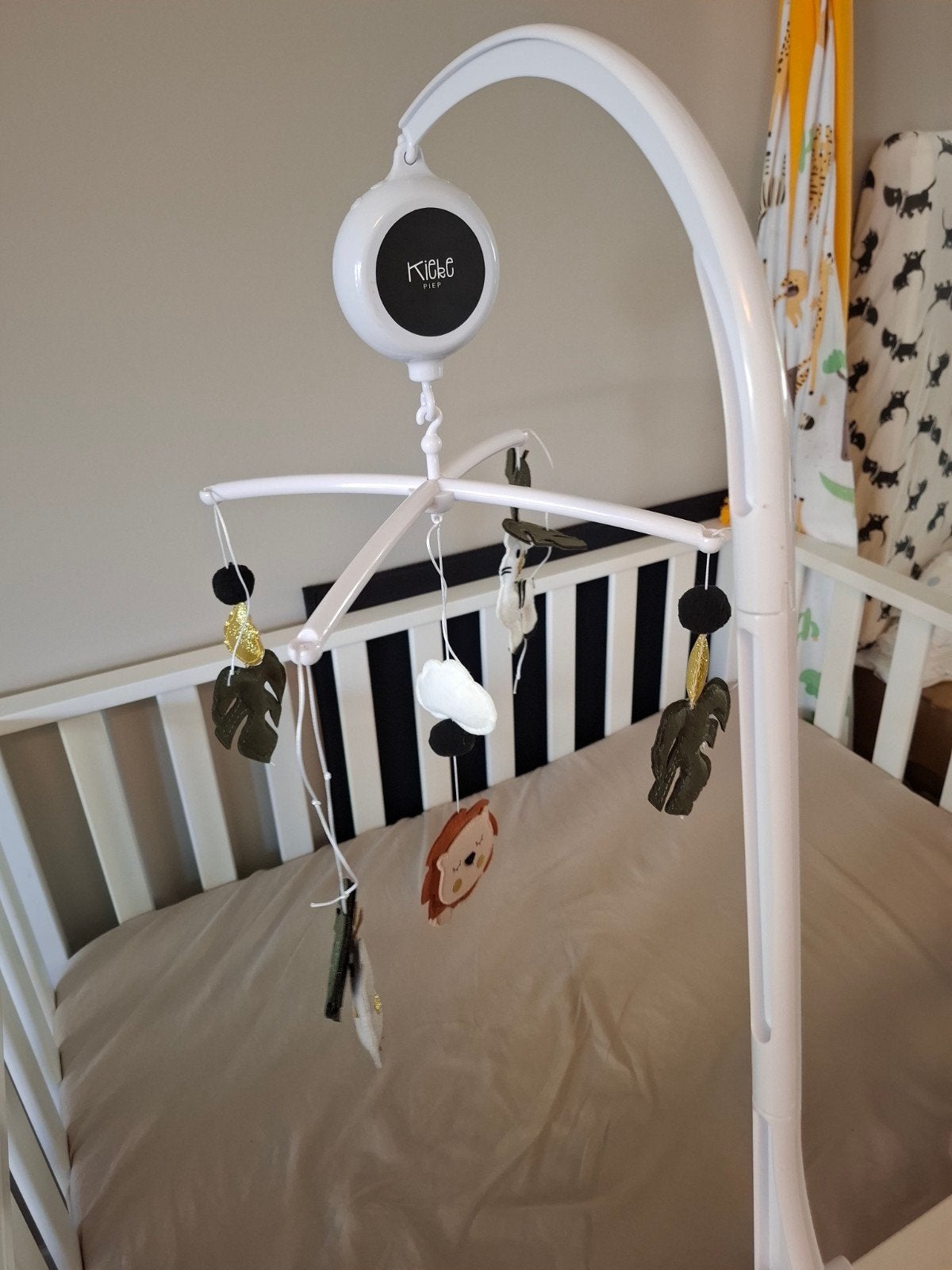 Muziek Mobiel voor babybedje - Jungle thema, Kinderen en Baby's, Ophalen of Verzenden, Zo goed als nieuw