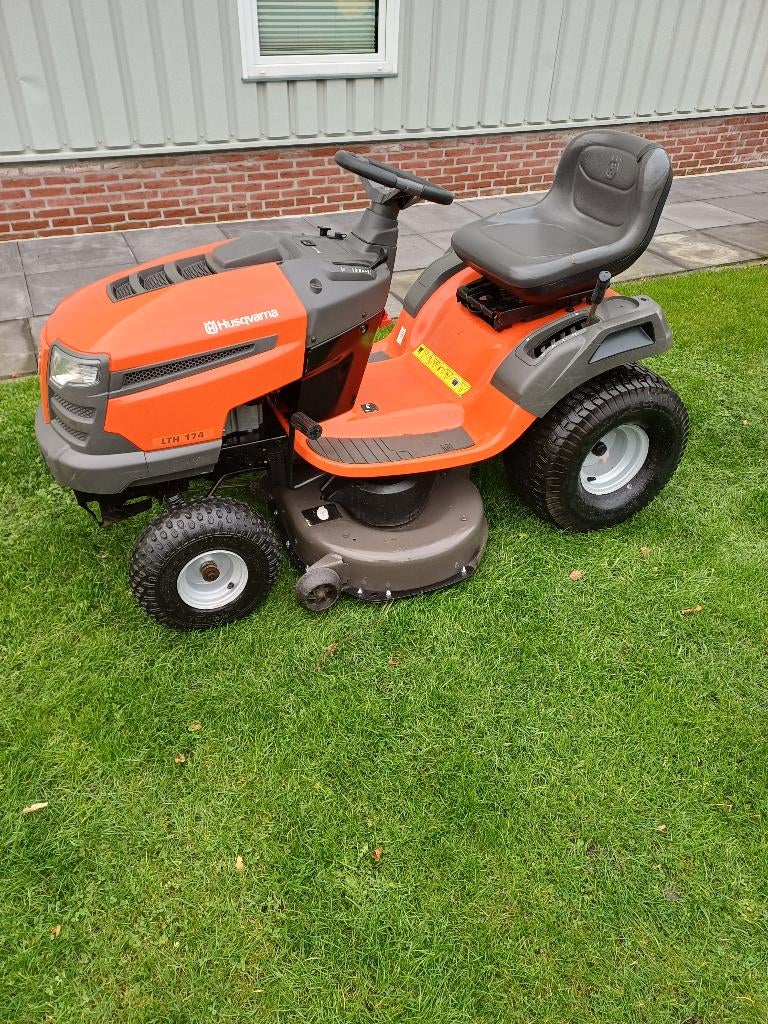 Husqvarna LTH 174 Hydro, 18pk / 42'' inch mulchdek & zijlos!, Gebruikt, Ophalen of Verzenden, Husqvarna, Husqvarna