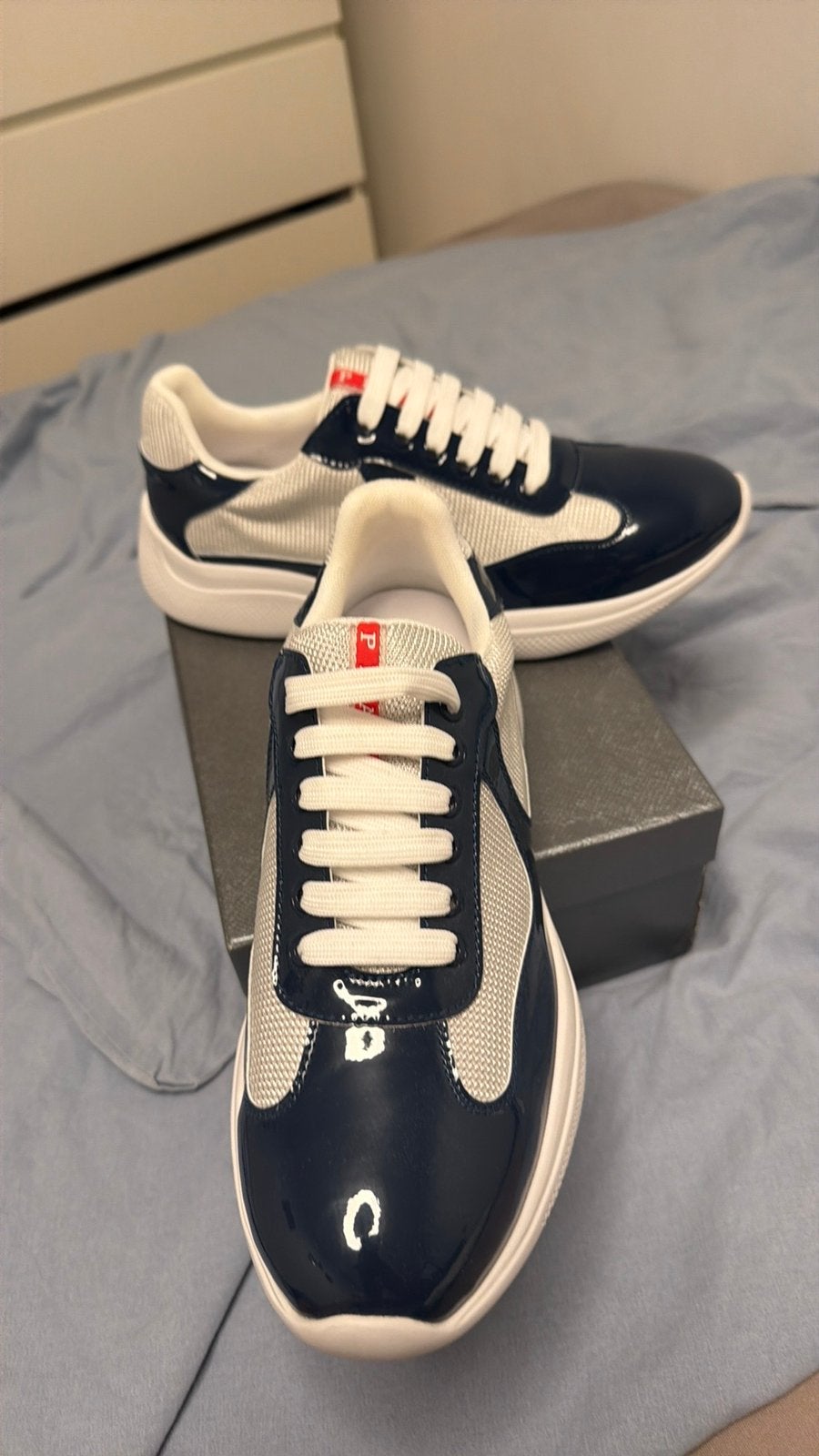 Prada cup maat 44, Ophalen of Verzenden, Zo goed als nieuw, Zwart