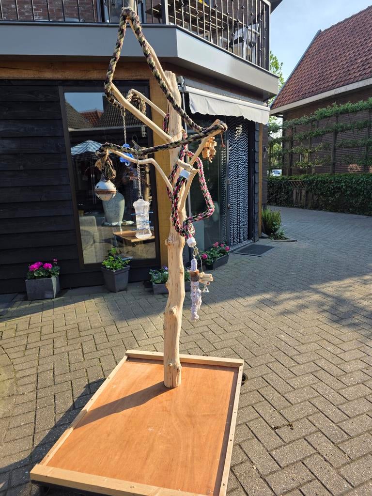Prachtige papegaaien boom, Dieren en Toebehoren, Ophalen of Verzenden, Speelgoed