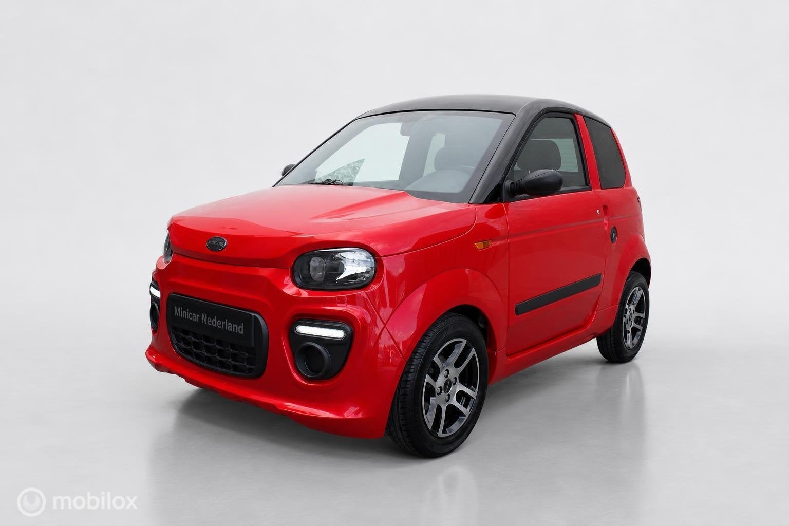 Microcar M.GO DCI 2784km Airco stuurbekr. 1 jaar garantie, Gebruikt, Microcar
