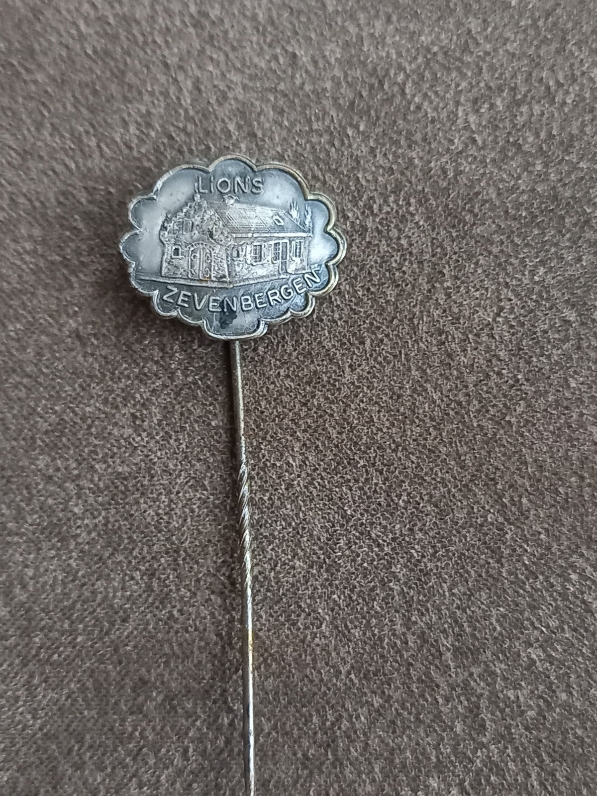 Speldje Lions Zevenbergen, Ophalen of Verzenden, Gebruikt