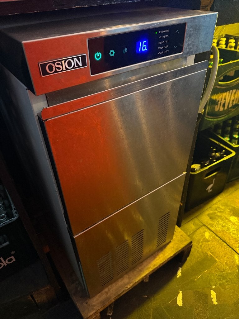 professionele watergekoelde ijsmachine + filter, 24kg/24h, Ophalen, Gebruikt, Zelfvriezend