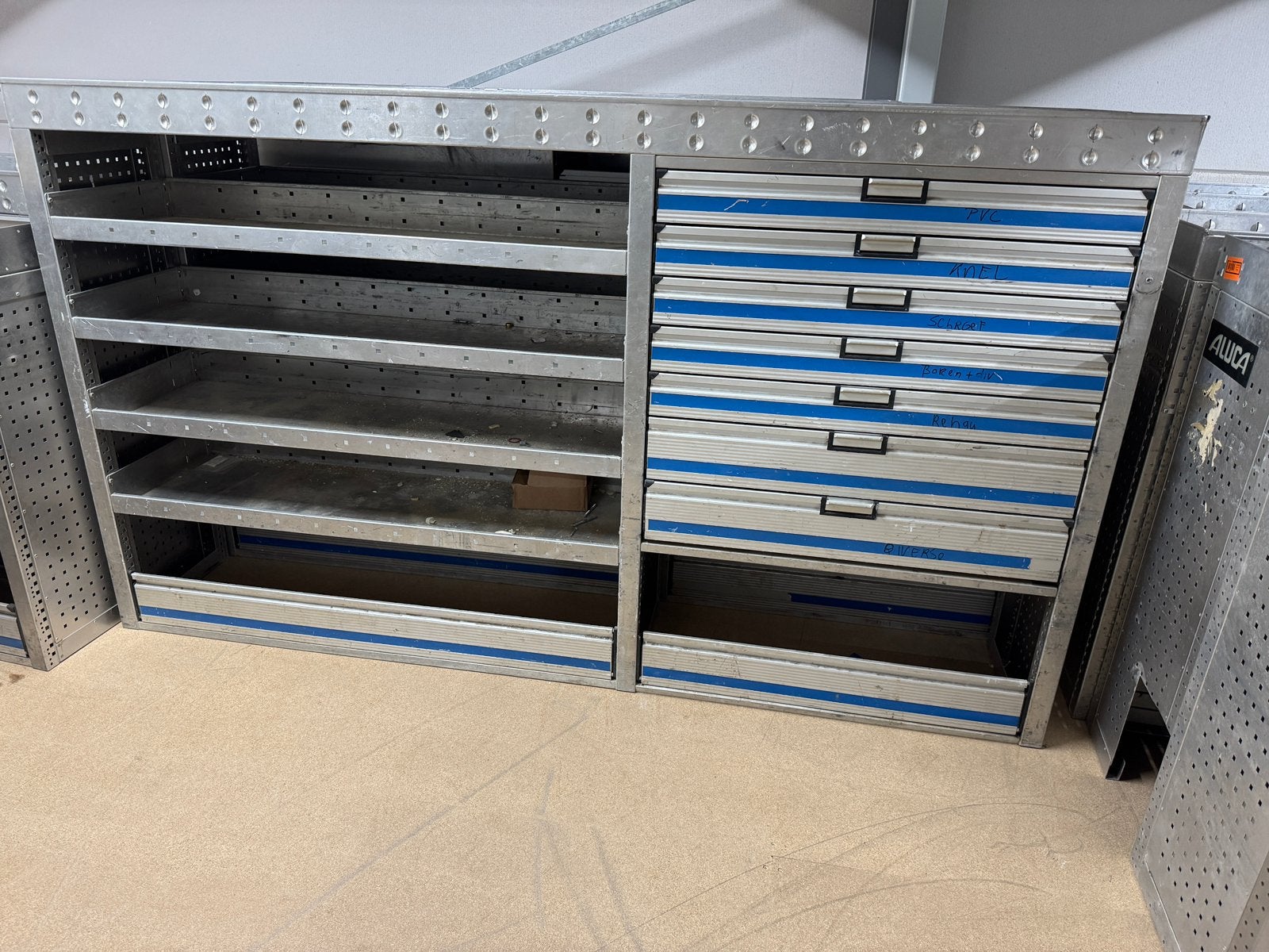 Aluminium stelling kast, Ophalen, Gebruikt