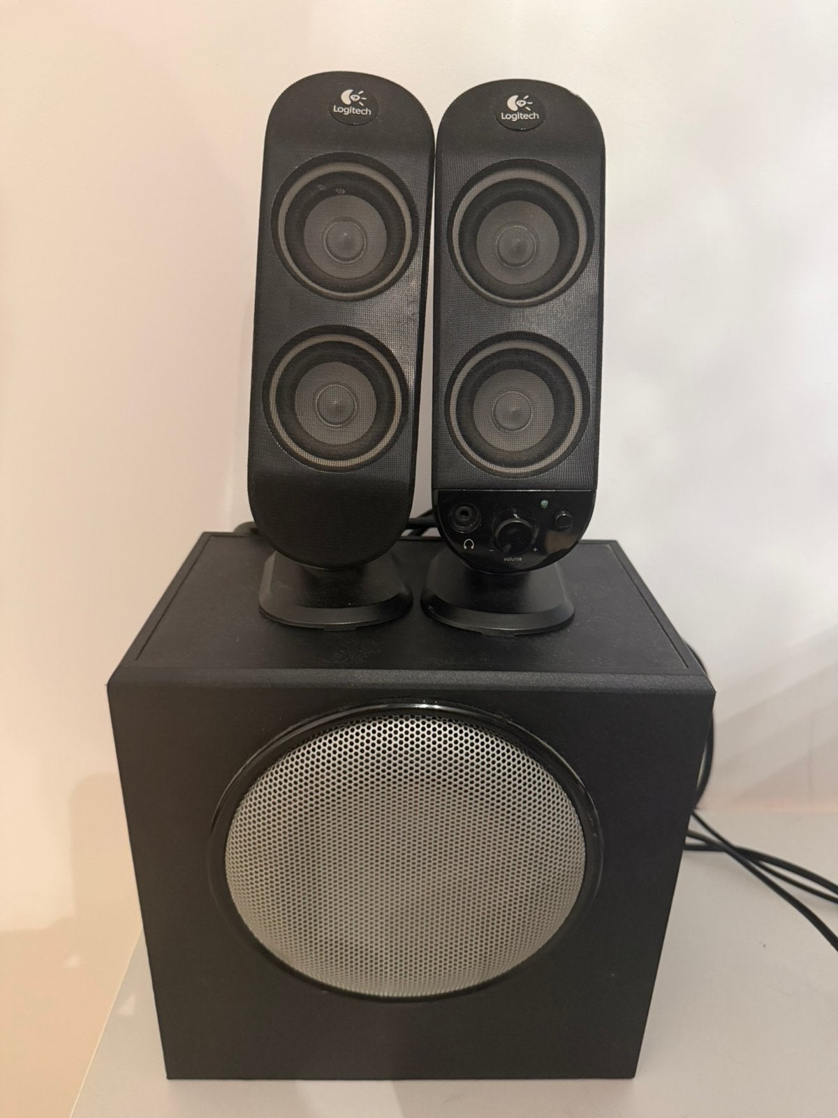 Logitech X230 2.1 speakerset met subwoover, Computers en Software, Ophalen of Verzenden, Gebruikt