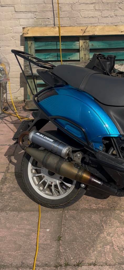 Malossi mhr 125/180 uitlaat teruil tegen sm06, Motoren, Tuning en Styling, Ophalen