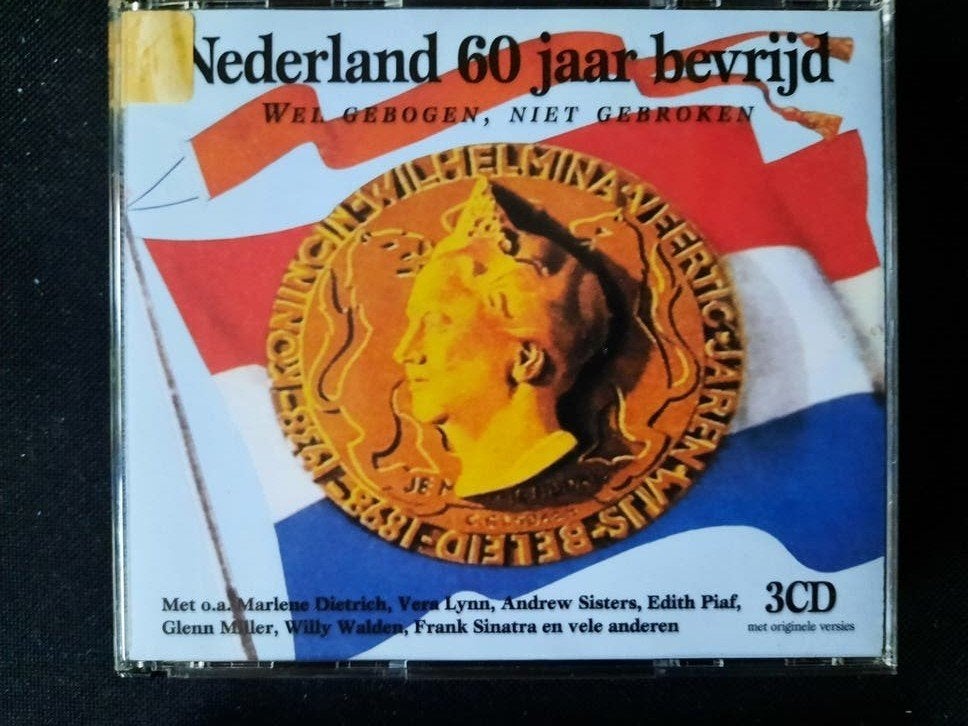 Nederland 60 jaar bevrijd - 3CD met originele versies, Ophalen of Verzenden, Gebruikt, Pop, Boxset