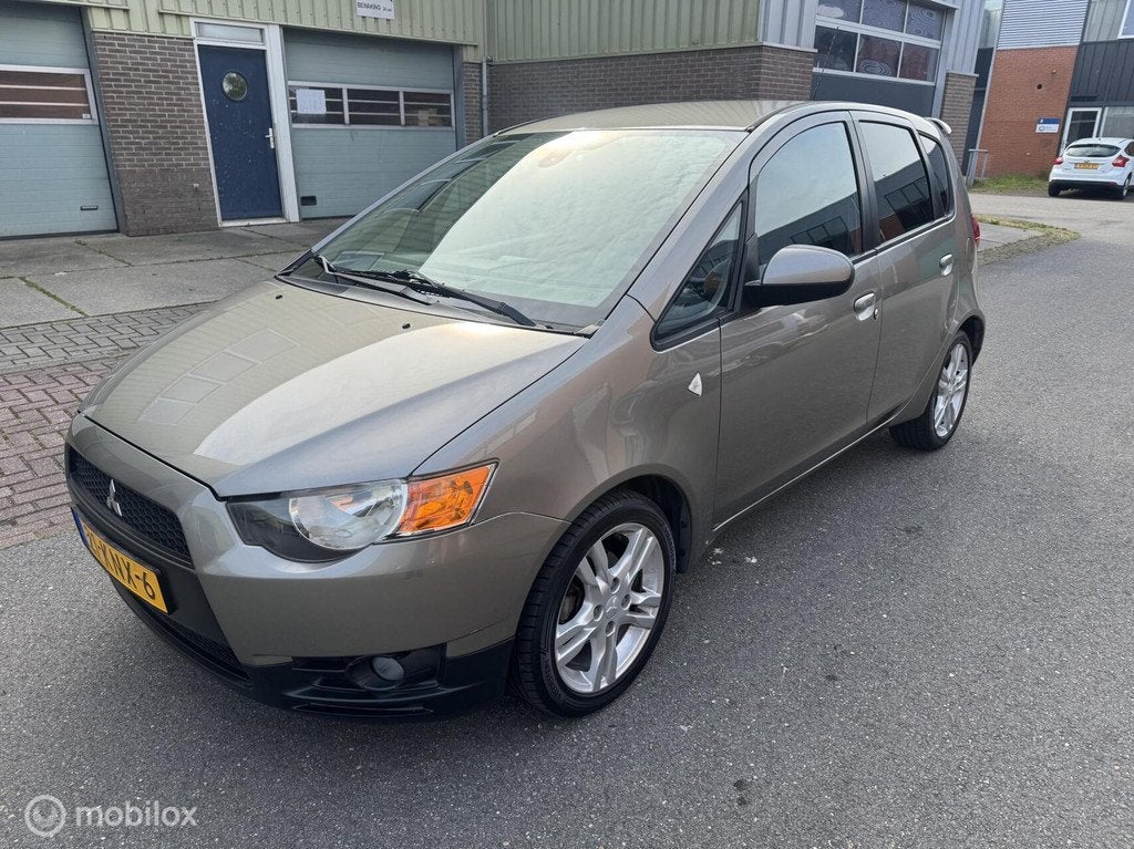 Mitsubishi Colt 1.5 Intense/trekhaak/lage KM stand, Voorwielaandrijving, 4 cilinders, 965 kg, Colt