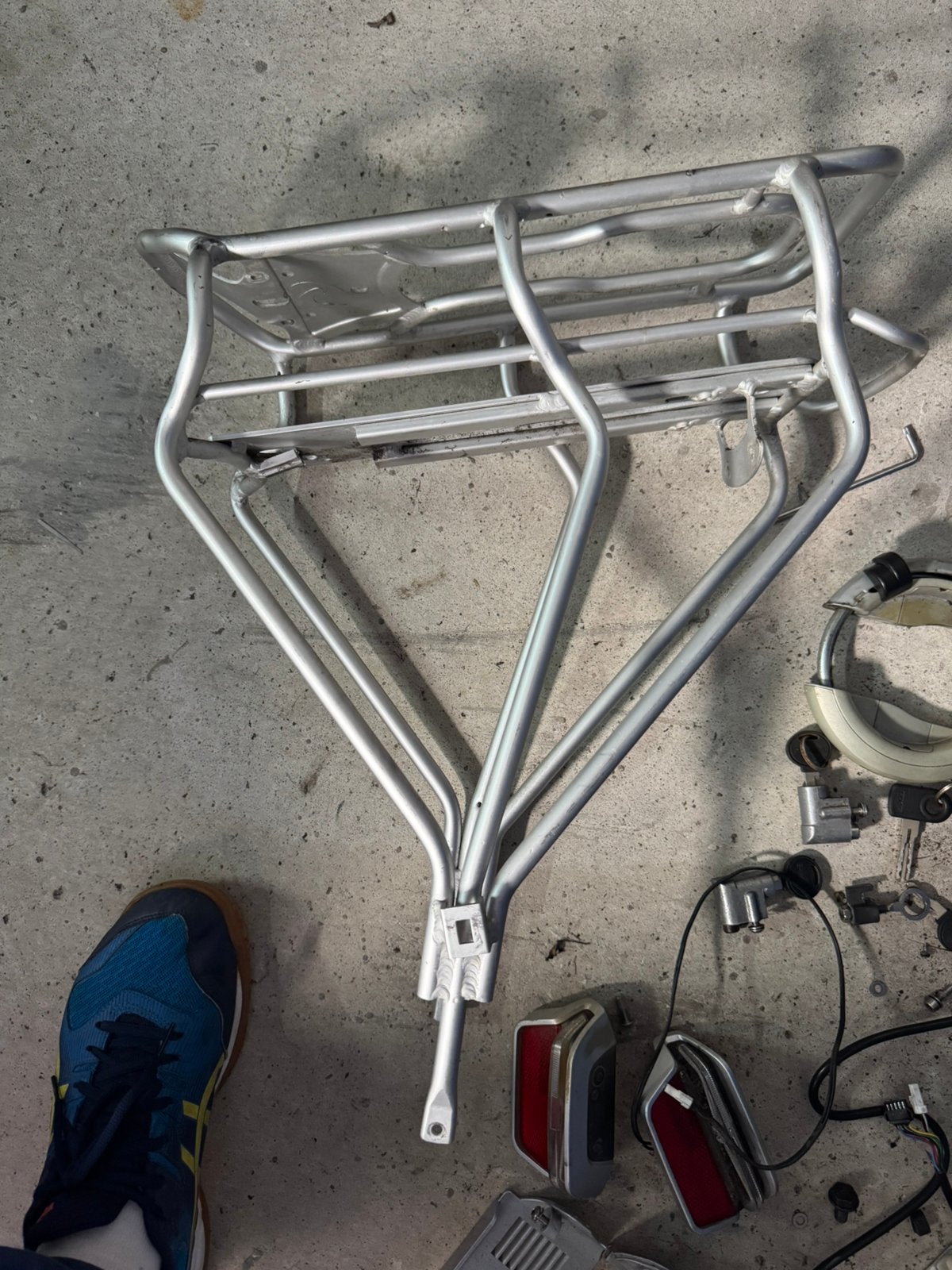 Sparta C4 C3 Bagagedrager accu slee docking achterwiel slot, Ophalen of Verzenden
