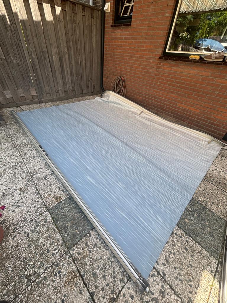 Thule Omnistor 1200 zakluifel 3.50m, Ophalen, Gebruikt