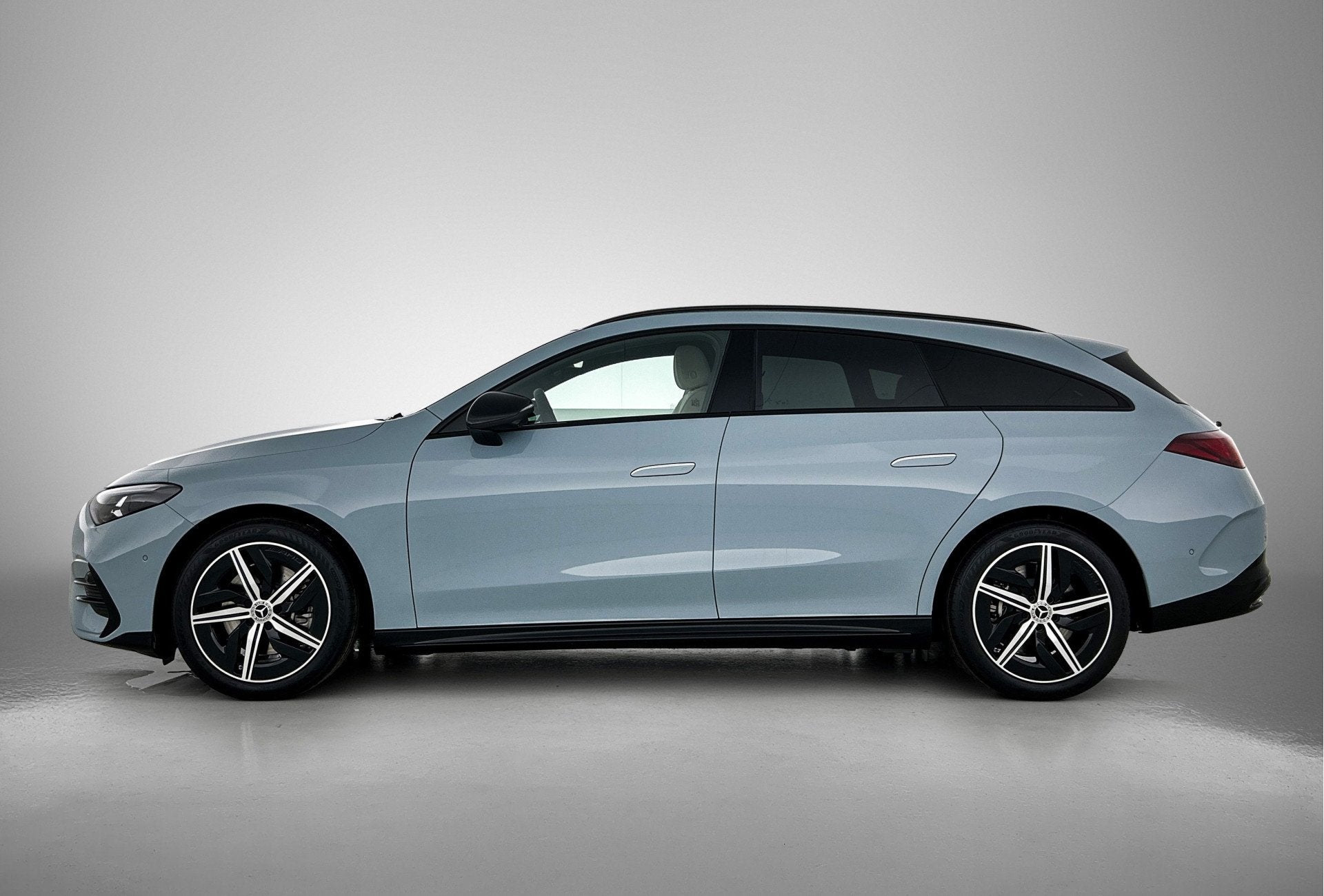 Mercedes-Benz CLA-Klasse Shooting Brake 250+ Business Soluti, Auto's, Automaat, CLA, Achterwielaandrijving, Beige