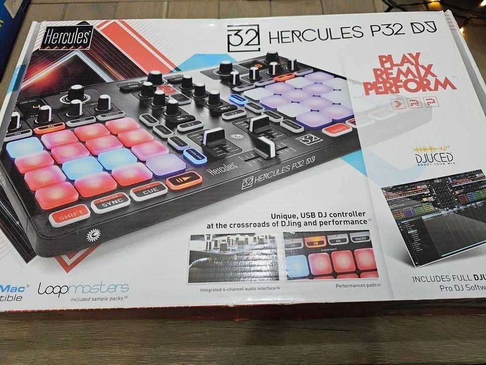 Hercules P32 DJ Controller - Nieuw in doos, Ophalen of Verzenden, Zo goed als nieuw, Overige merken