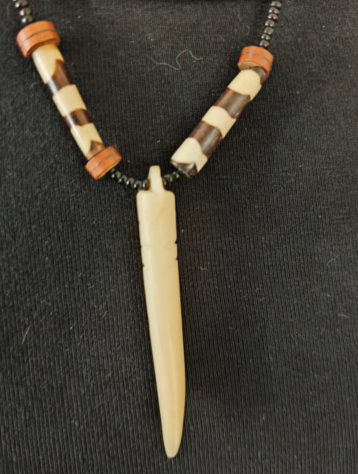 Handgemaakte Afrikaanse Ketting - Kralen, Veer & Runderbot, Sieraden, Tassen en Uiterlijk, Overige kleuren, Verzenden, Nieuw, Overige materialen