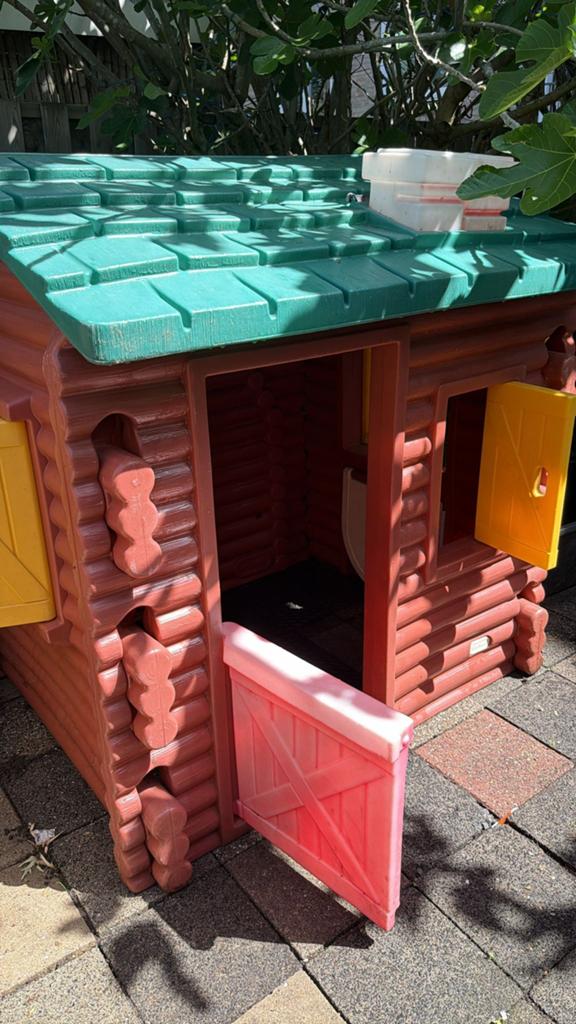 Kinder speelhuisje, Ophalen, Zo goed als nieuw, Kunststof