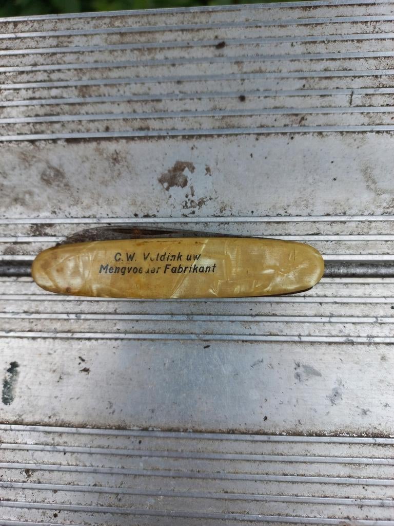 Zakmes C.W. Veldink Mengvoeder Fabrikant Gaanderen, Ophalen of Verzenden