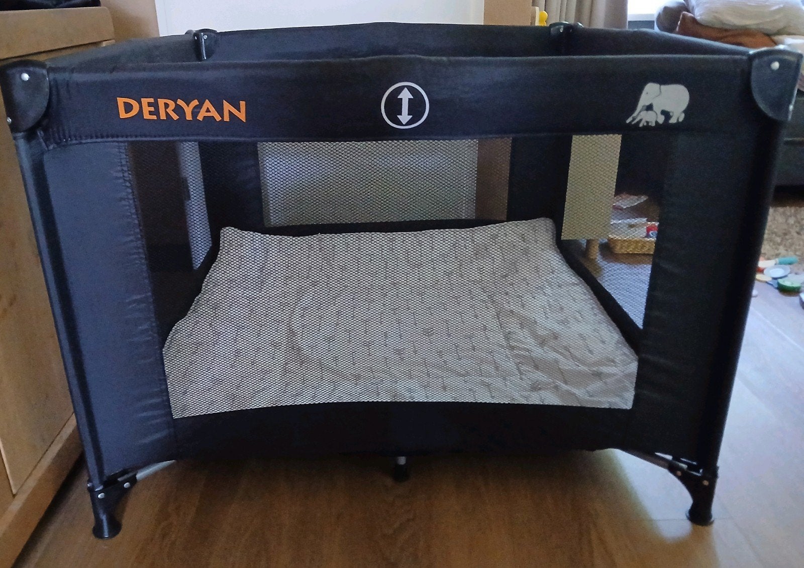 Deryan inklapbare box 100x100cm met boxkleed, Kinderen en Baby's, Boxen, Ophalen, Vierkant, Boxkleed