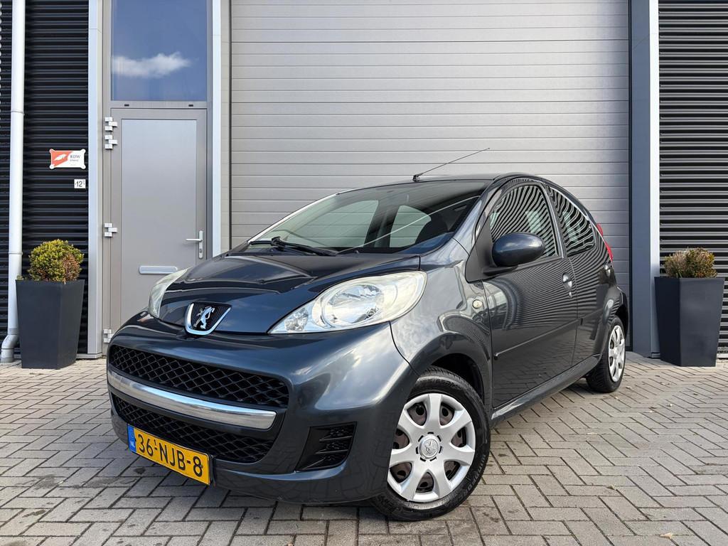 Peugeot 107 1.0-12V XS/NWE koppeling/Airco/Nette auto/, Voorwielaandrijving, Stof, Gebruikt, Zwart