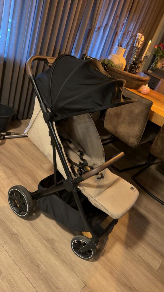 Deryan buggy, Kinderen en Baby's, Buggy's, Ophalen, Zo goed als nieuw