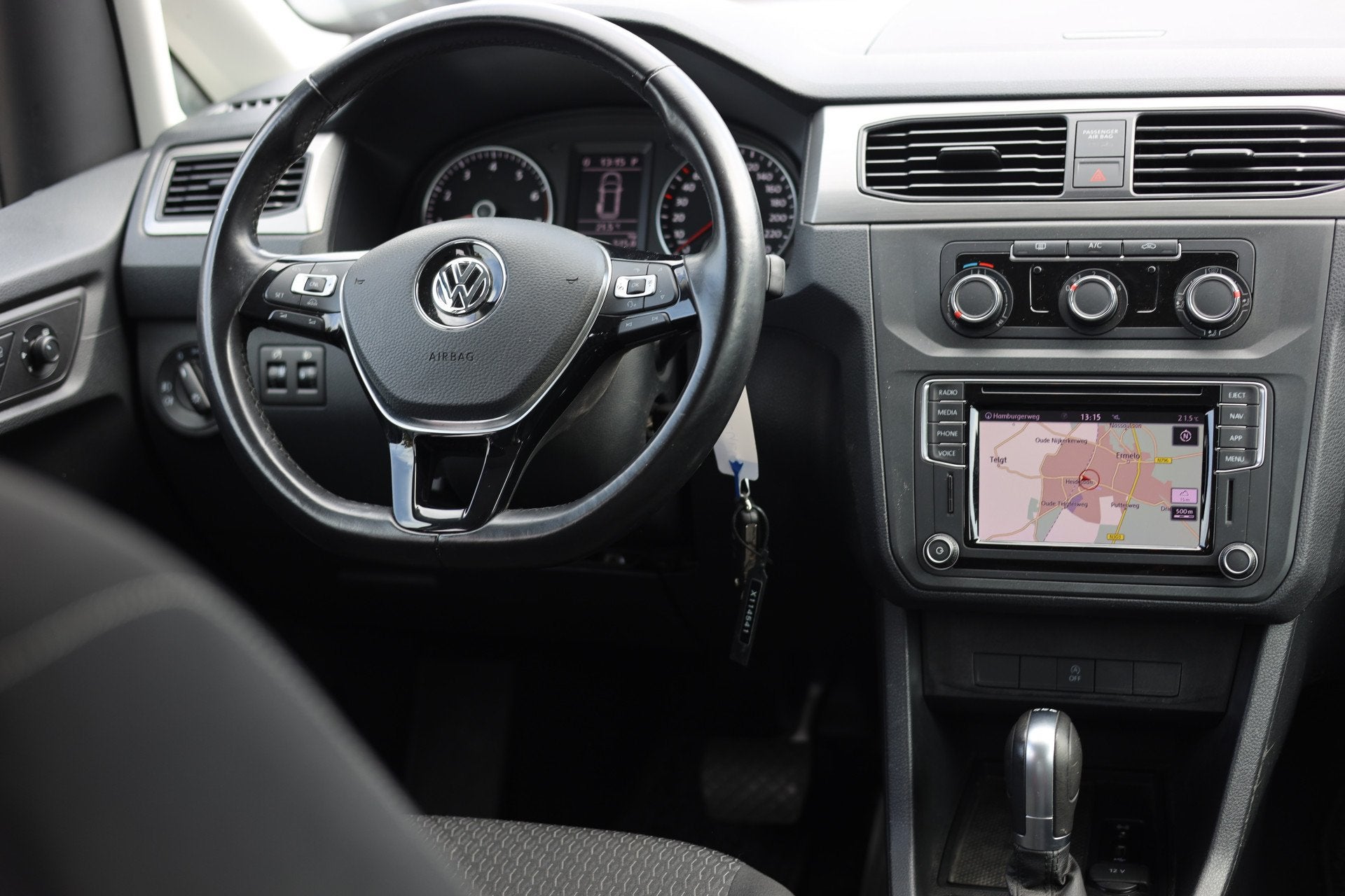 Volkswagen Caddy 1.4 TSI AUTOMAAT | NAVI | CARPLAY | ACC | T, Auto's, Volkswagen, Gebruikt, 4 cilinders, Bruin, Origineel Nederlands