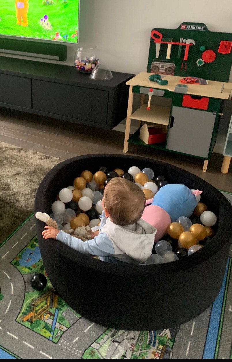 Zwarte ballenbak met stijlvolle ballen, Ophalen of Verzenden, Zo goed als nieuw, Overige typen