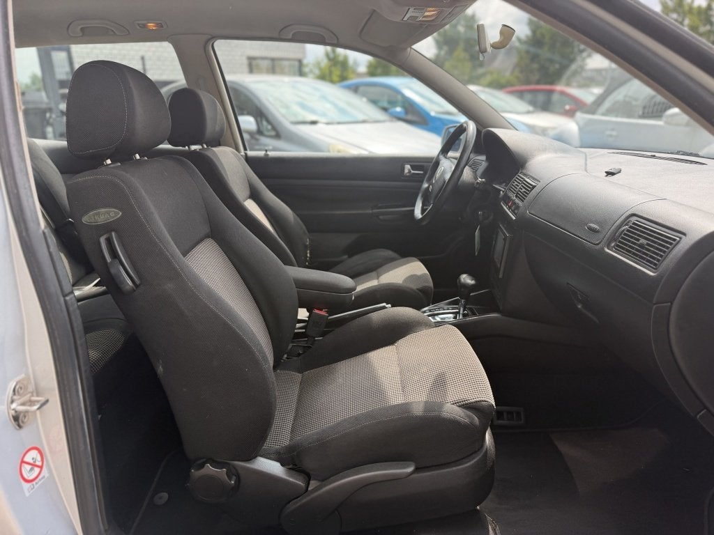 Volkswagen Golf Carplay 2.0 Highline (bj 2000, automaat), foto 9