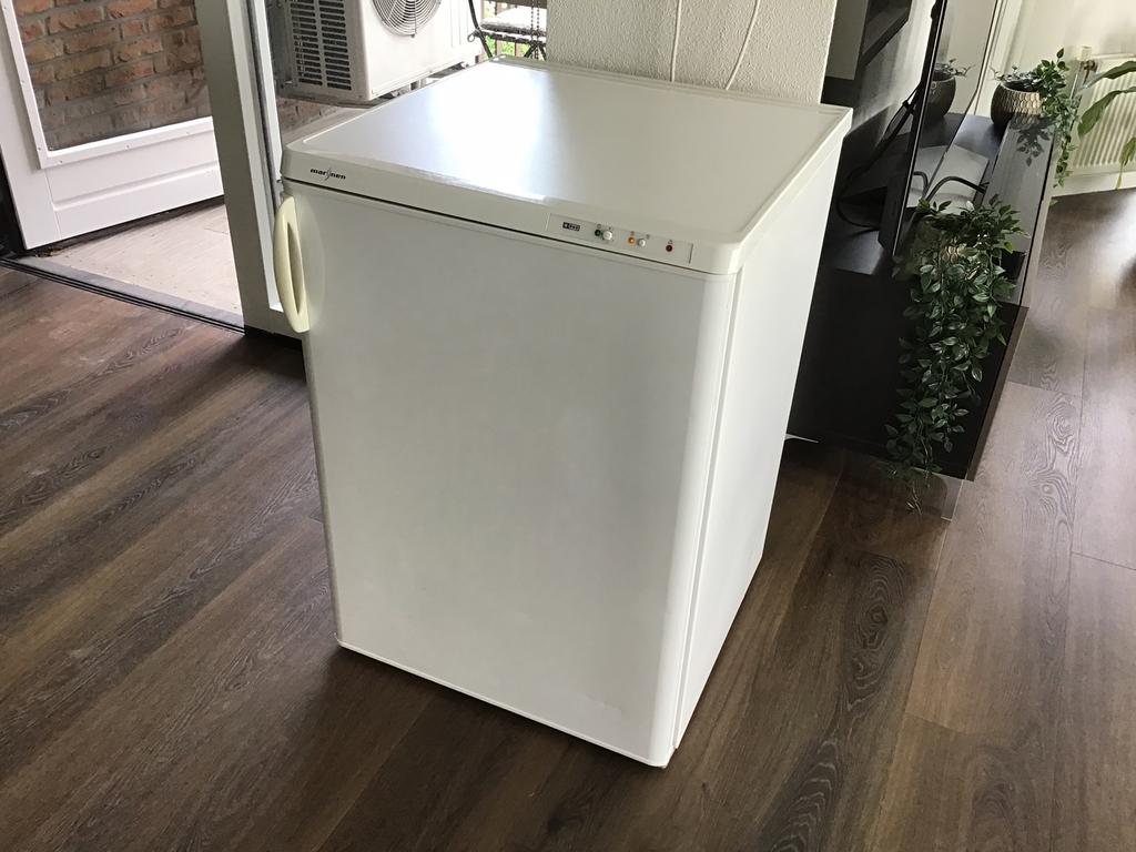 MARIJNEN VRIESKAST, VRIEZER, DIEPVRIES, MÉT SUPERFROST, Witgoed en Apparatuur, Ophalen, Zo goed als nieuw, Minder dan 60 cm