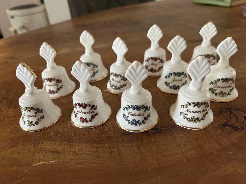 Porceleinen tafelbellen maanden, Ophalen of Verzenden
