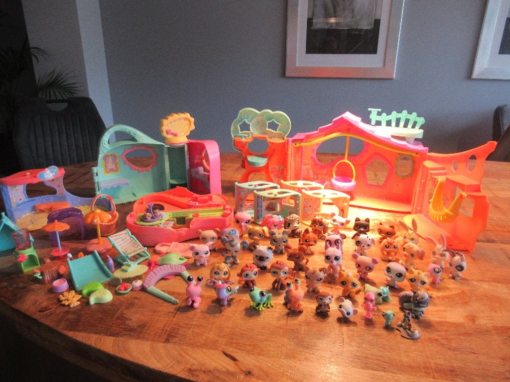 Veel My Littlest pet shop huis huizen met 44 pets dieren, Ophalen of Verzenden, Zo goed als nieuw, Jongen of Meisje
