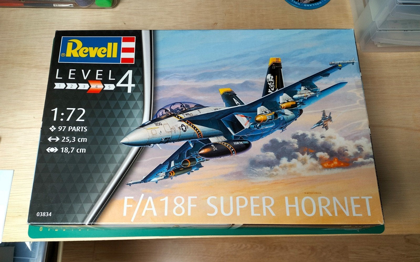 Revell super Hornet bouwdoos, Revell, Ophalen of Verzenden, Zo goed als nieuw, Groter dan 1:72