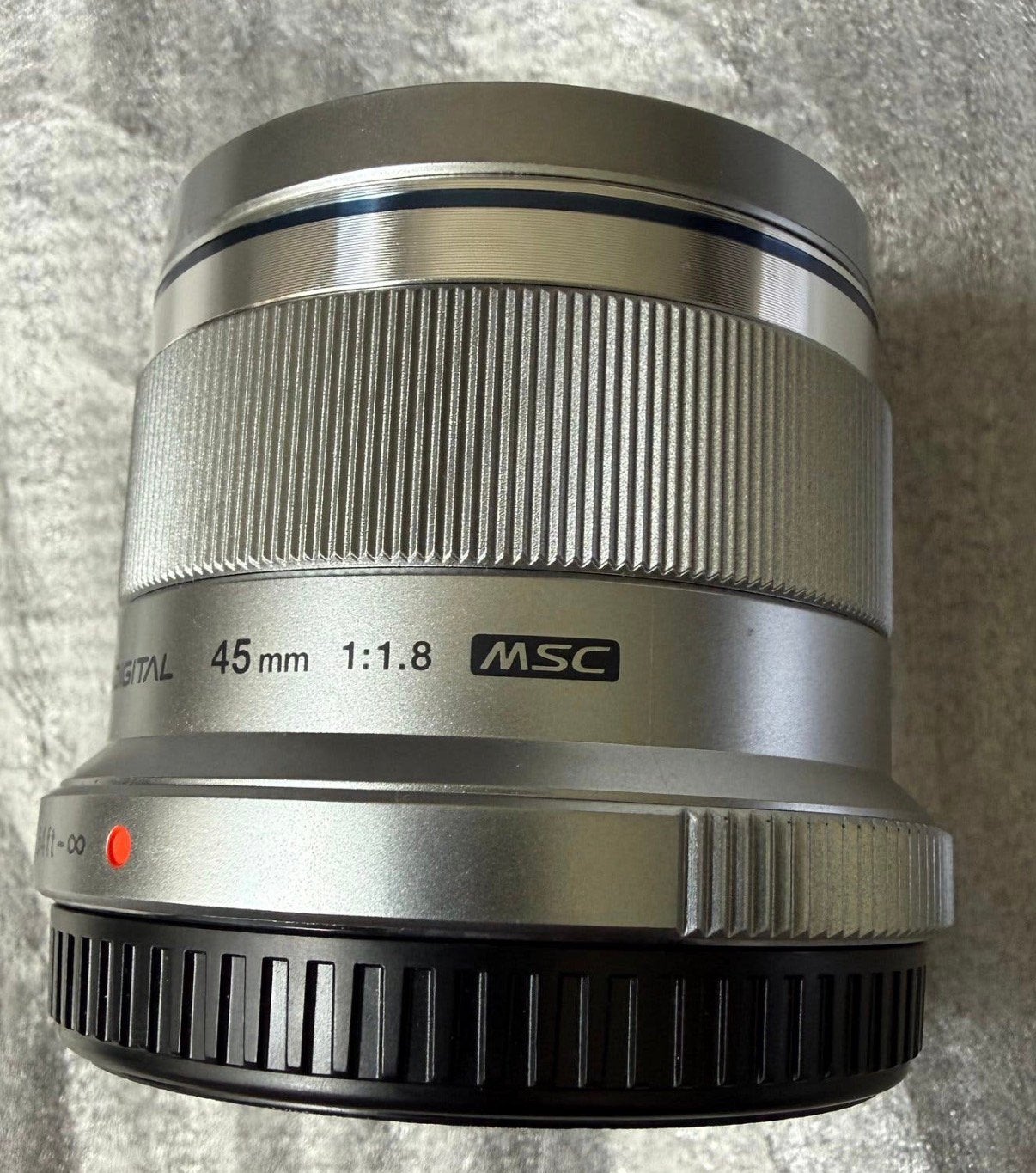 Olympus MFT 45mm F/1.8 zilver M.Zuiko Digital, Ophalen of Verzenden, 1980 tot heden, Lens of Lenzen