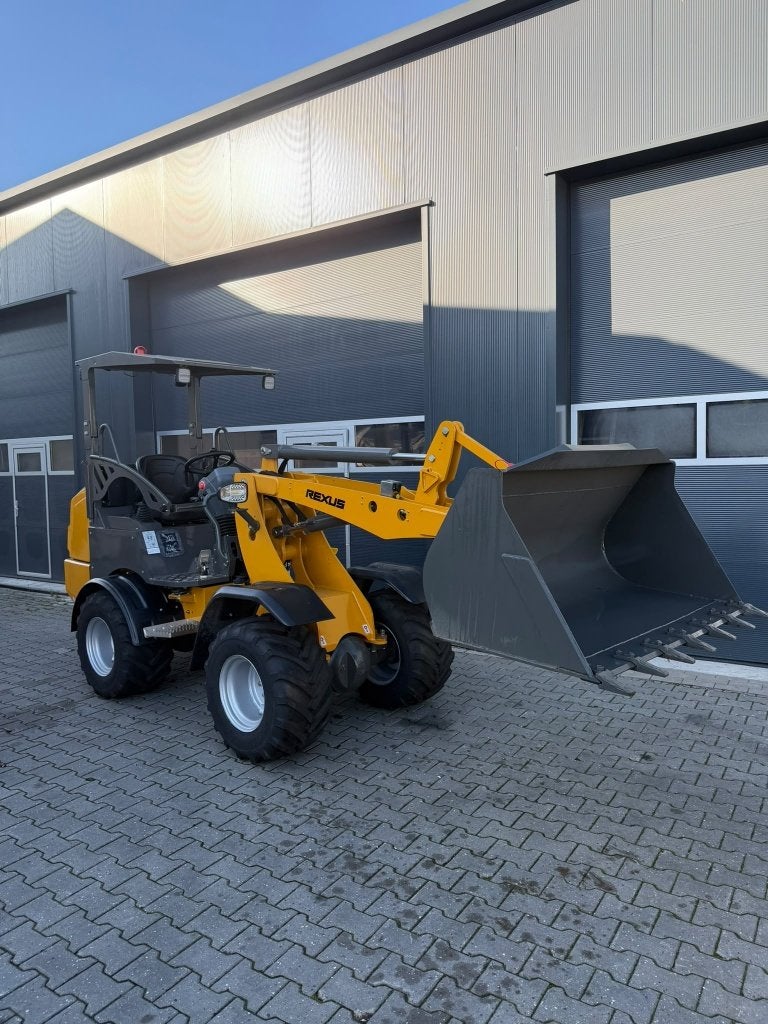 Foto 5 van Rexus H2600 minishovel YANMAR diesel. NIEUW gratis geleverd