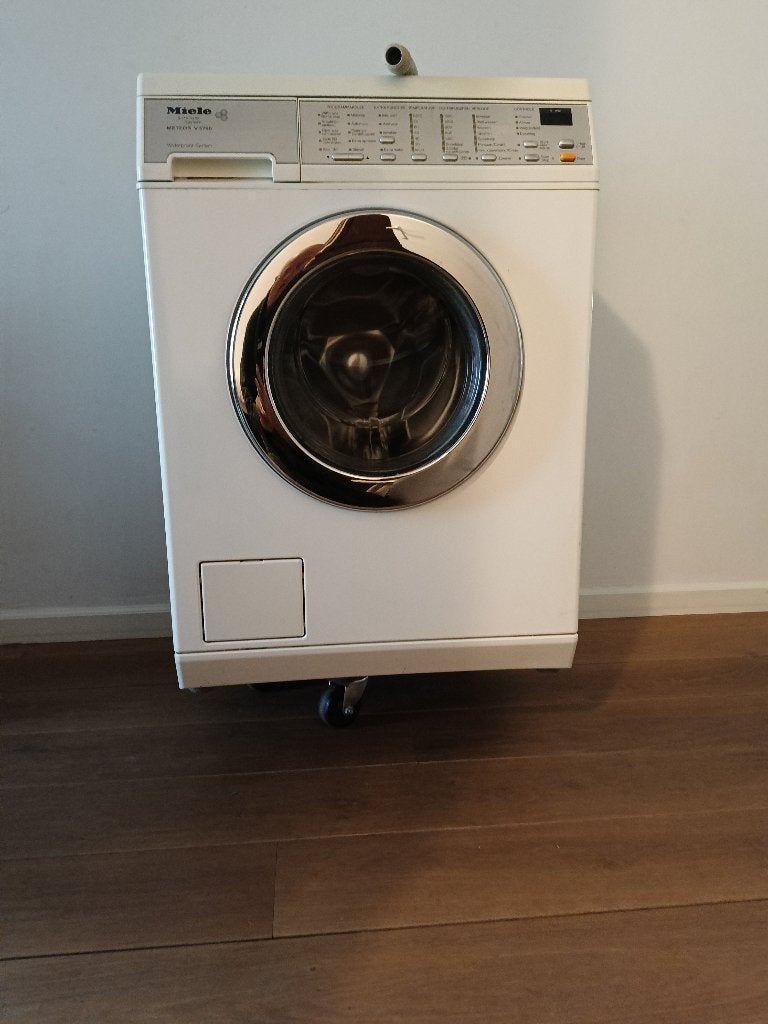 MIELE wasmachine, Witgoed en Apparatuur, Wasmachines, Ophalen, 1200 tot 1600 toeren, Gebruikt, 4 tot 6 kg