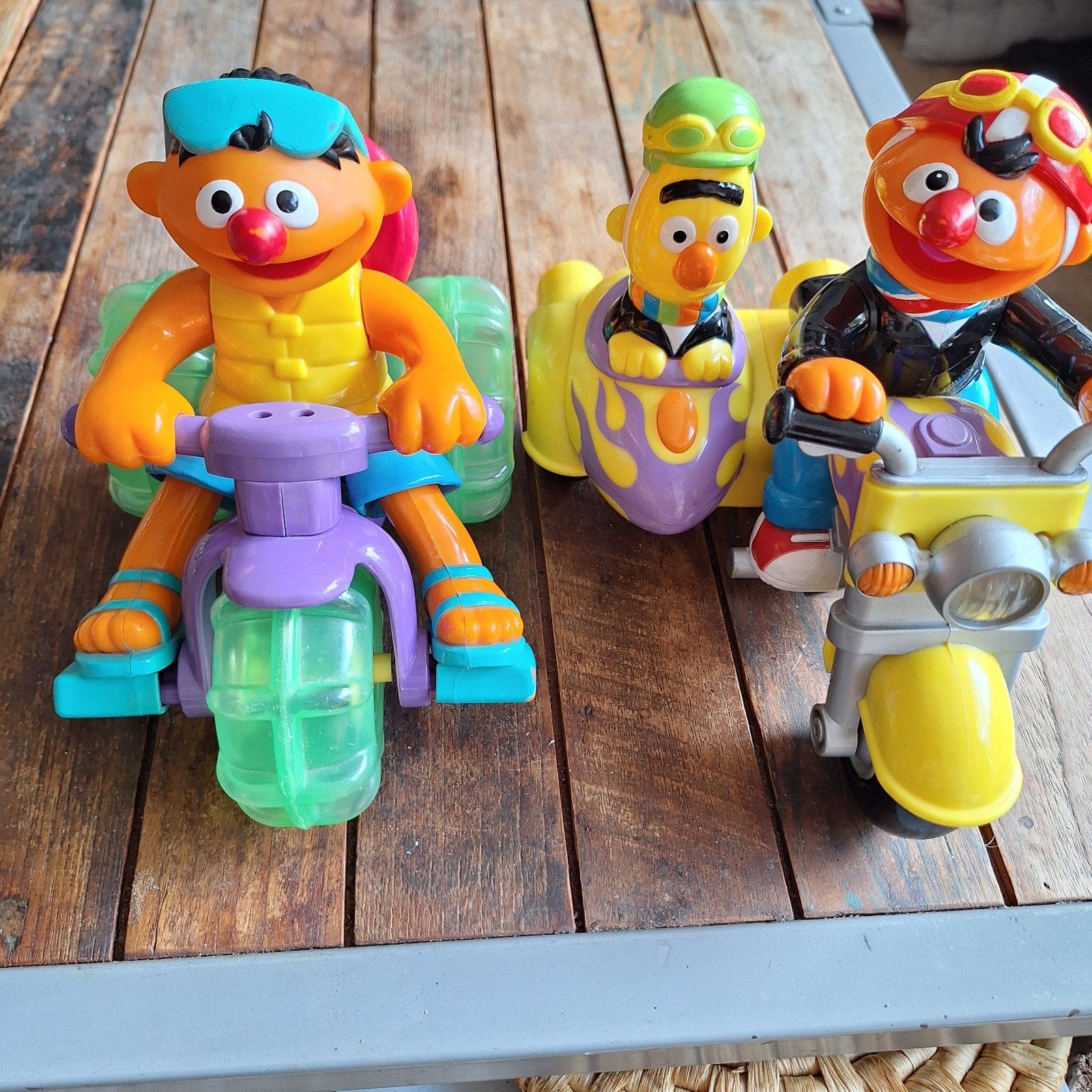 Bert en Ernie op de motor met geluid en eendje, Ophalen of Verzenden, Gebruikt, Auto, Met licht