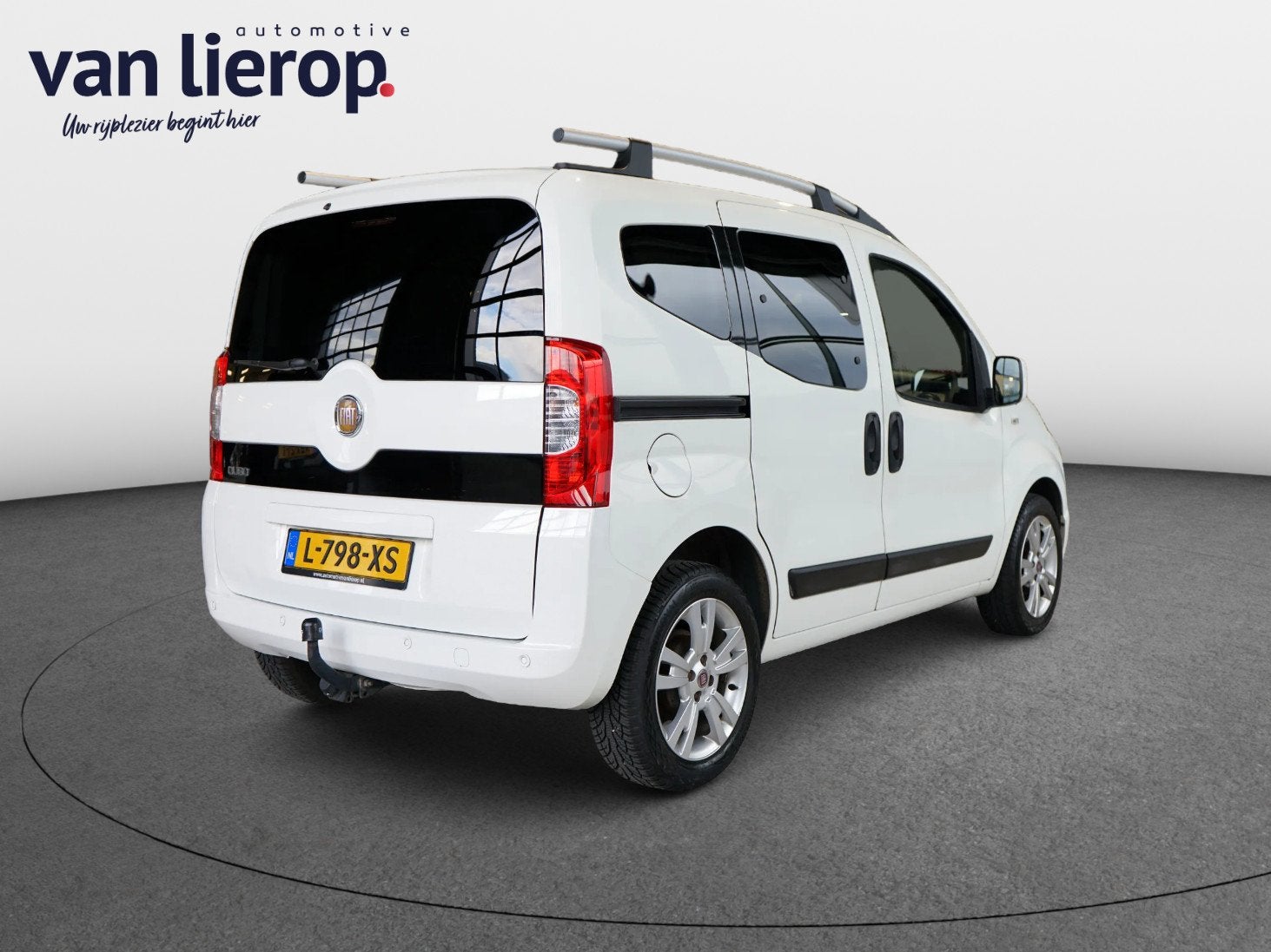 Fiat Qubo 1.4 Dynamic TREKHAAK | AIRCO | ONDERHOUDSHISTORIE, Auto's, Voorwielaandrijving, Euro 5, Zwart, 4 cilinders